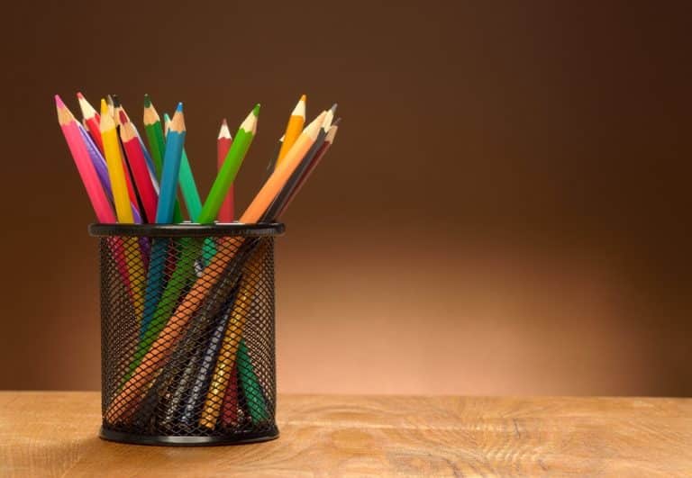 Un pot à crayons simple et astucieux