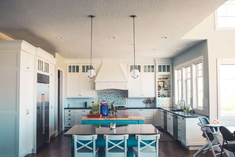 Les meilleurs conseils pour décorer une petite cuisine