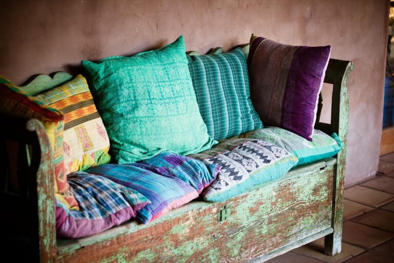 Envie d&rsquo;une déco unique ? Comment customiser ses coussins ?