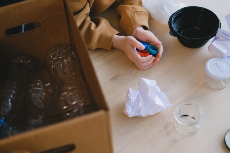 Comment utiliser des objets de récup pour une déco écolo ?
