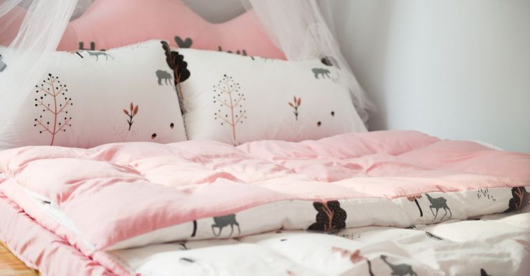 Linge de lit adulte : les meilleures astuces pour faire le bon choix